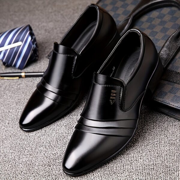 Heren Oxford Schoenen Heren Dress Schoenen Nieuwe Heren Zakelijke Formele Casual Schoenen Puntige Neus Enkel Comfortabele Heren Schoenen Heren Cadeau Casual Schoenen Heren Trouwschoenen Slijtvaste Heren Schoenen Heren Zwarte Schoenen Gemodificeerde Oxford Schoenen
