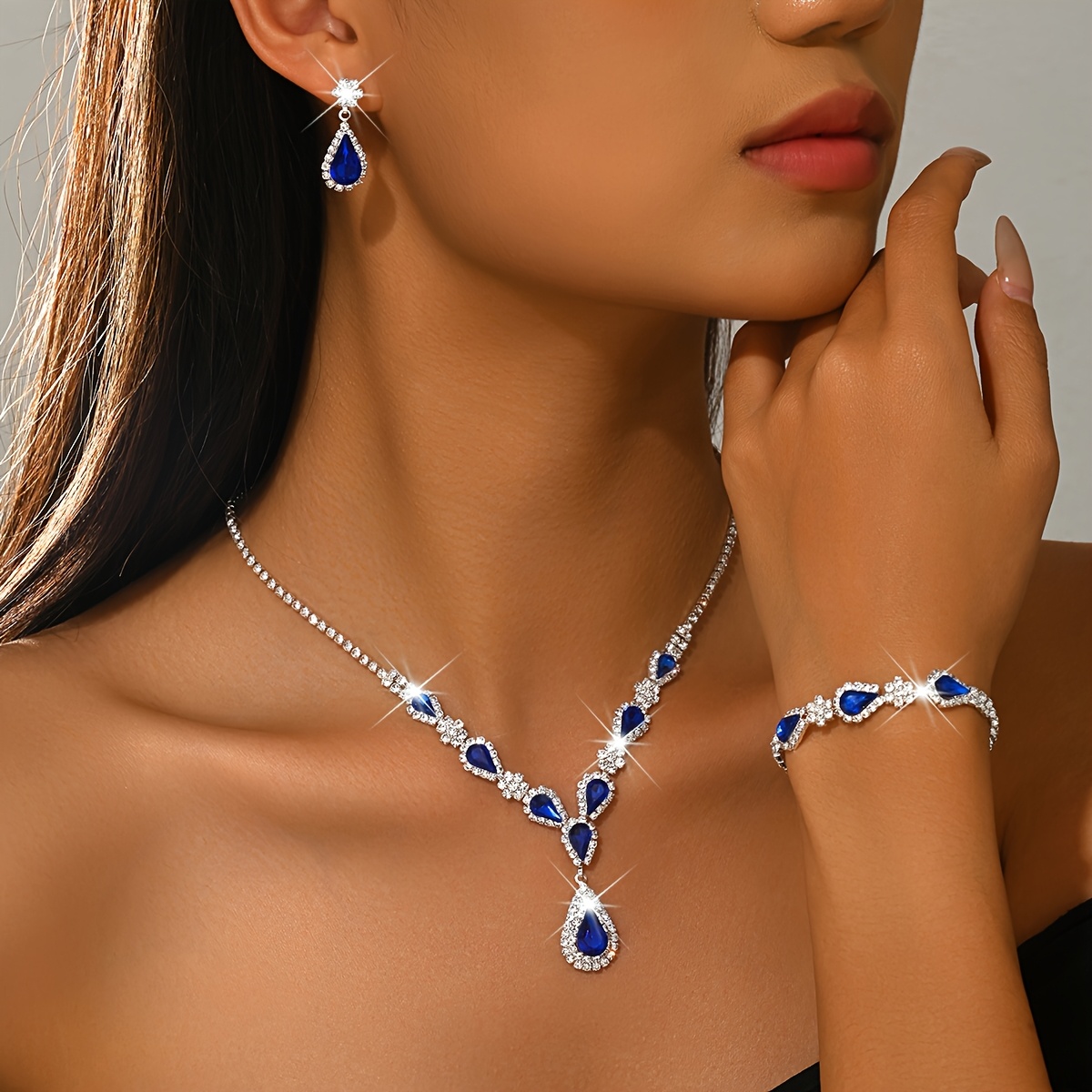 3-delige set luxe groene traanvormige sieraden voor dames, strass-ketting, oorbellen en armband, bruids- en trouwsieraden, geschikt voor gala-avonden, etentjes en kerstcadeaus - Afbeelding 2