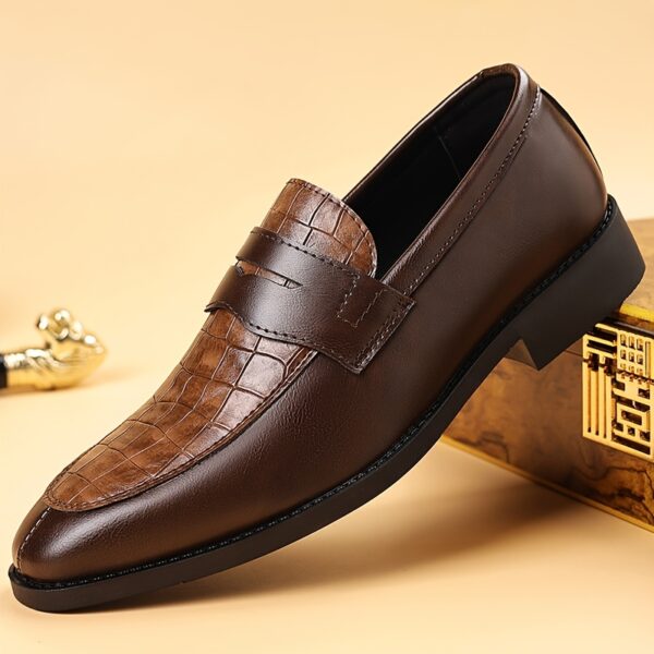 Oxford Schoenen Heren Formele Schoenen Nieuwe Heren Elegante Schoenen Heren Puntige Zakelijke Casual Schoenen Britse Heren Cadeau Koreaanse Stijl Casual Comfortabele Heren Schoenen Grote Maat Western Retro Kapper Trendy Schoenen Kantoor Werk Bruiloft Schoenen Heren Sociale Sh